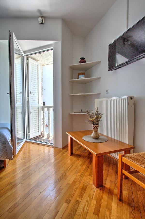 Anmarie Apartments تْسْغيكفانِتْسا المظهر الخارجي الصورة