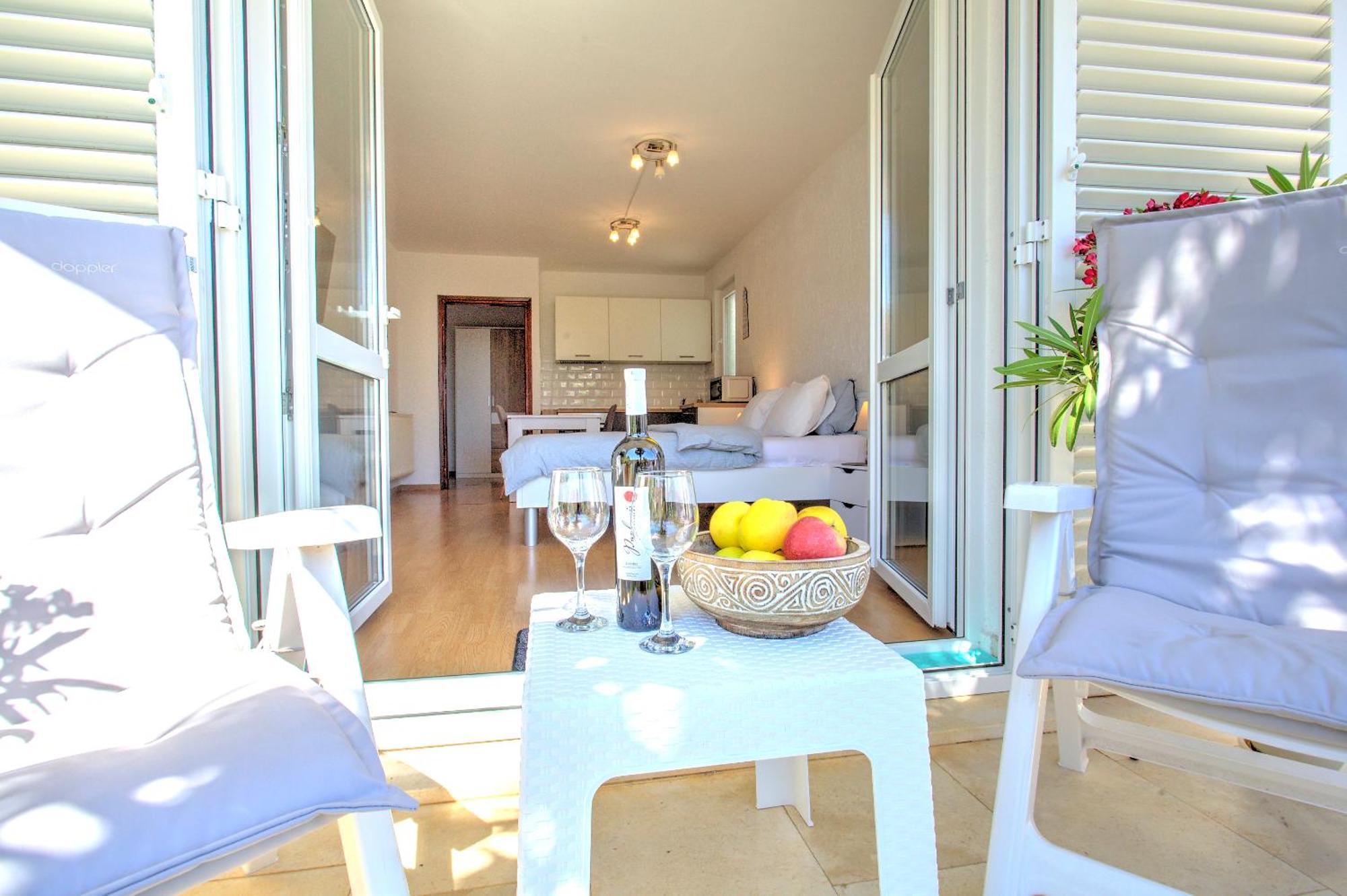 Anmarie Apartments تْسْغيكفانِتْسا المظهر الخارجي الصورة